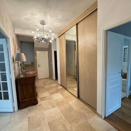 Demeure Familiale Avec Jardin, Quartier Calme Colomby-Anguerny