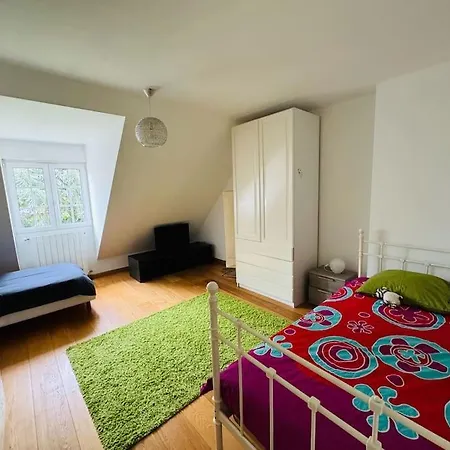 Demeure Familiale Avec Jardin, Quartier Calme Βίλα