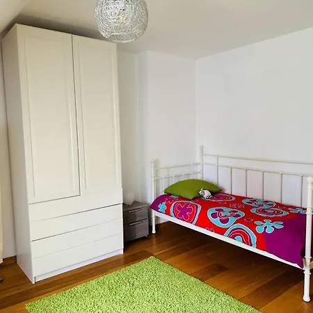 Demeure Familiale Avec Jardin, Quartier Calme * Colomby-Anguerny