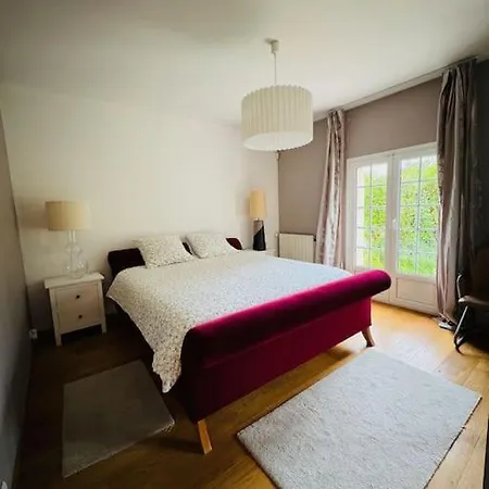 Demeure Familiale Avec Jardin, Quartier Calme 别墅 *