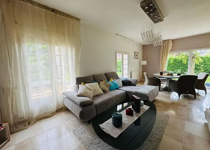 Demeure Familiale Avec Jardin, Quartier Calme Villa