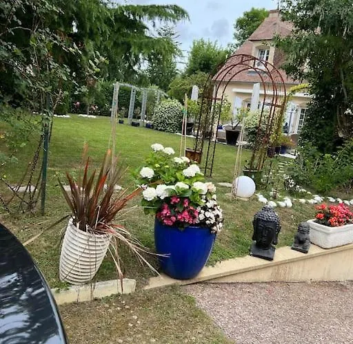 Villa Demeure Familiale Avec Jardin, Quartier Calme Colomby-Anguerny