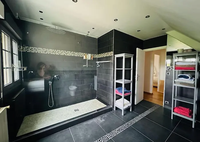 Demeure Familiale Avec Jardin, Quartier Calme Villa