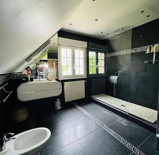 Demeure Familiale Avec Jardin, Quartier Calme Villa Colomby-Anguerny